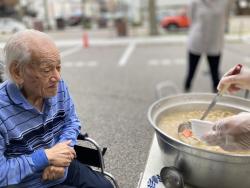 066食堂で食べる汁物とは違うわ。.JPG